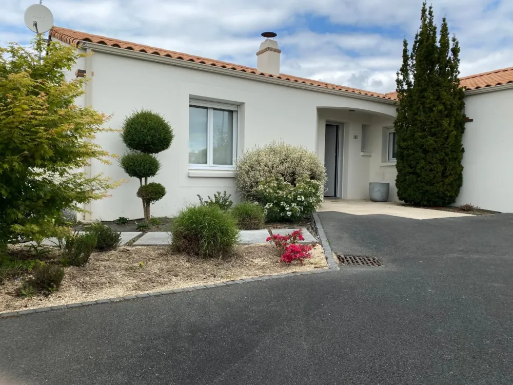 Aménagement extérieur à Tillenay